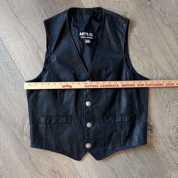 Vintage Art’s Riding Apparel Black Leather Vest for Men - Picture 8 of 9